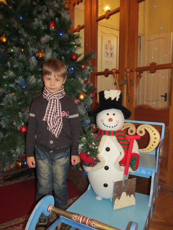 Теперь мы театралы)))