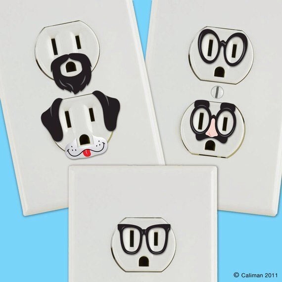 Розетка у кроватки