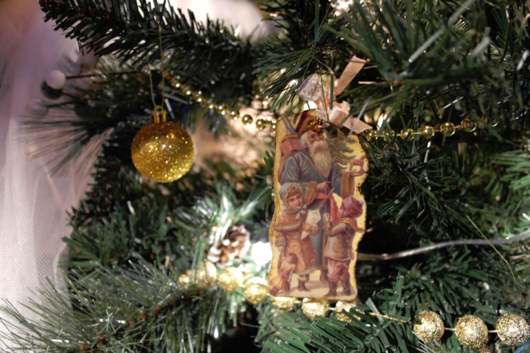 Игрушки на елку