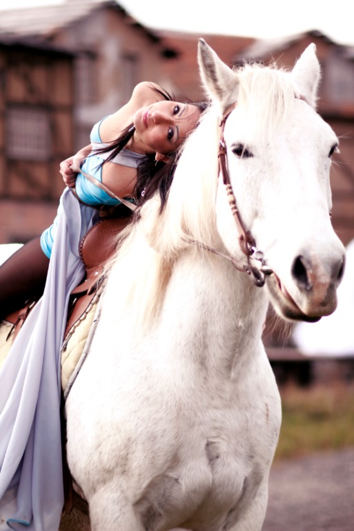 Ищу моделей для участия в зимней конной фотосессии.