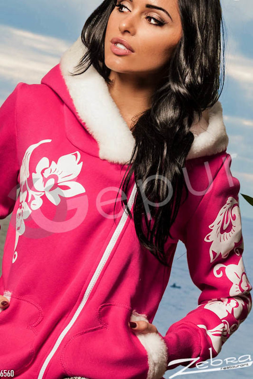 Стильные платья и костюмы по доступным ценам !