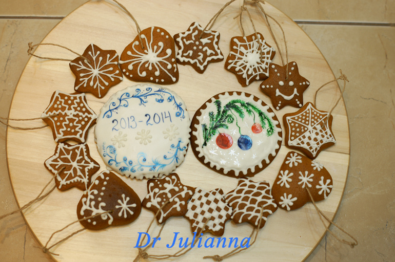 с техникой, печеньем и безе