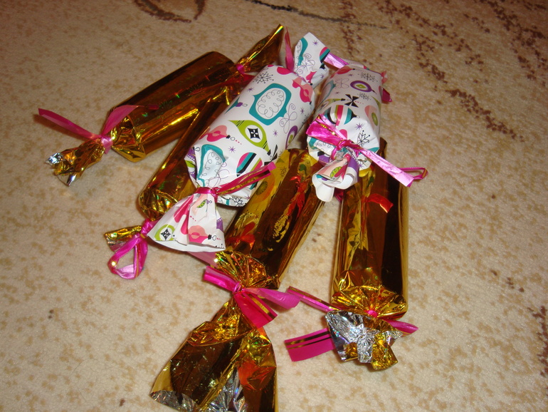 Конфетки с сюрпризом.