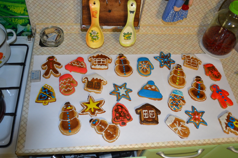 Мои новогодние прянички... И в подарок и для себя...