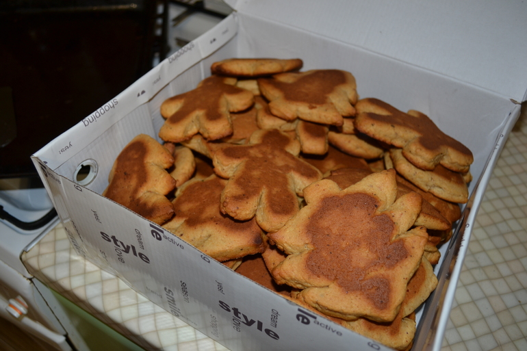 Мои новогодние прянички... И в подарок и для себя...