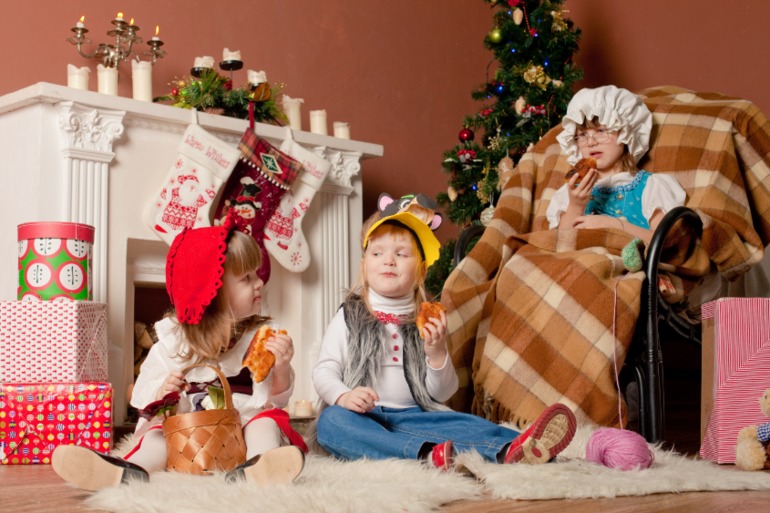Новогодняя фотосессия. Красная шапочка и другие...