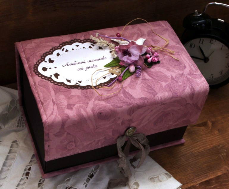 шкатулка для украшений.