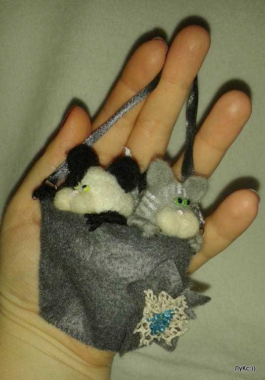 Нашила (все одним постом)