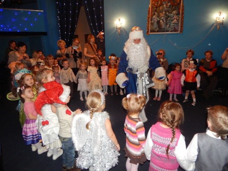 Новогодняя ёлка в театре кукол!