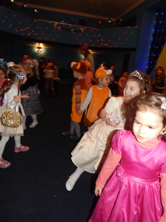 Новогодняя ёлка в театре кукол!