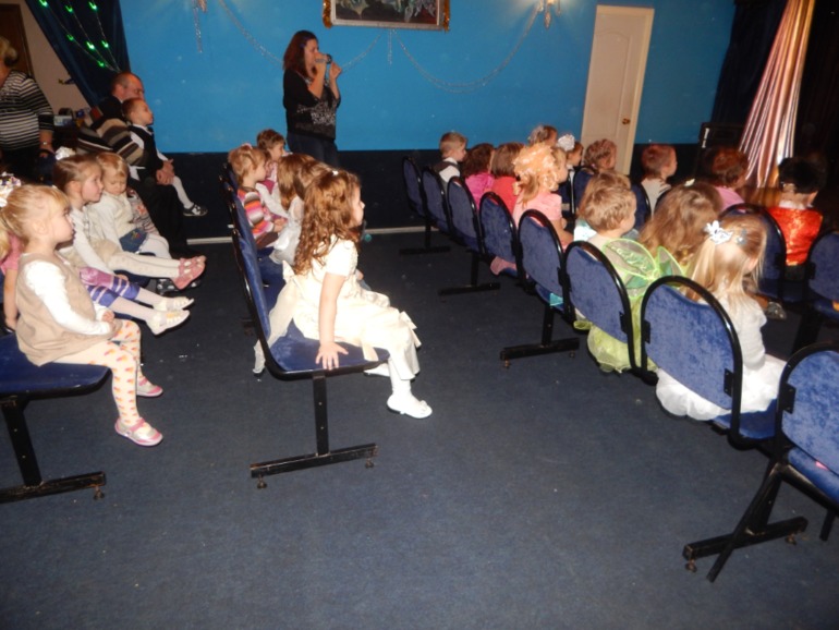 Новогодняя ёлка в театре кукол!