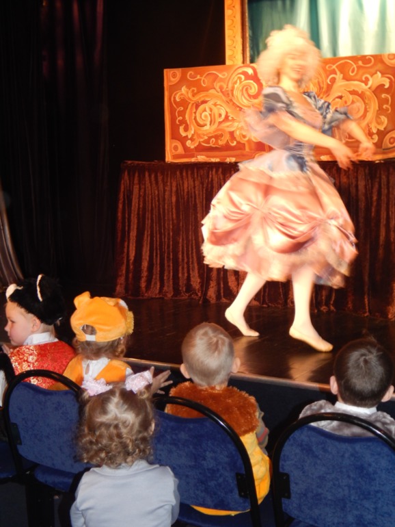 Новогодняя ёлка в театре кукол!