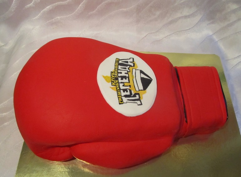 Боксерская перчатка