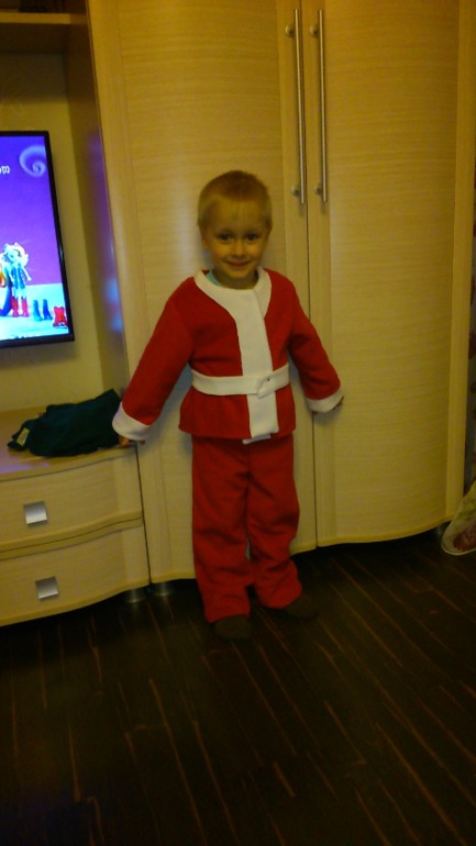 Наши новогодние костюмчики