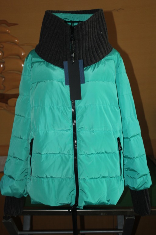 Живые фото. Moncler