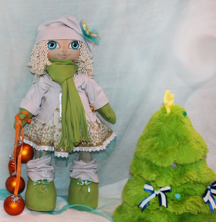 Текстильная кукла "Зимушка".