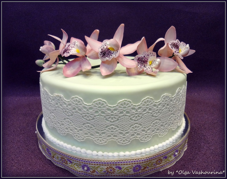 Первый свадебный! Первые сахарные цветы! Первое кружево!