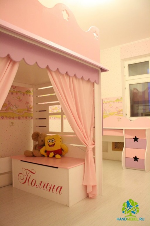 Детская комната "Шотланка". Кровать-домик, кровать, шкафы, стол.