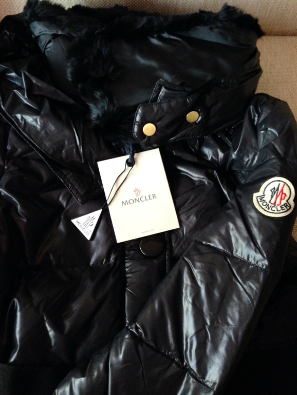 Длинная куртка-пуховик Moncler в наличии 42-44