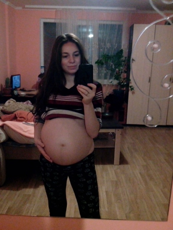 А у нас 38мая=) У кого 37- 39 недель, как настроенны на Новый Год Встретим с пузиками или уже с малышами?