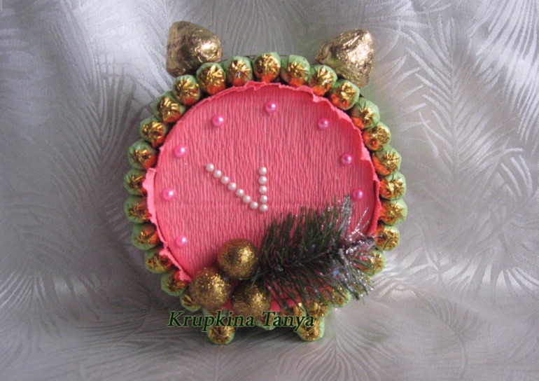 С Наступающим!