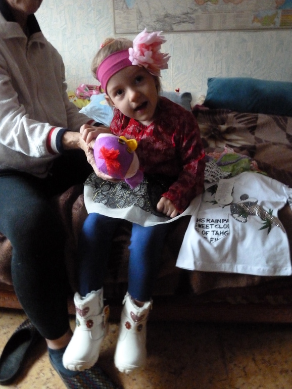 Еще один подарочек от Деда Мороза, Снегурки и их большой семьи:)