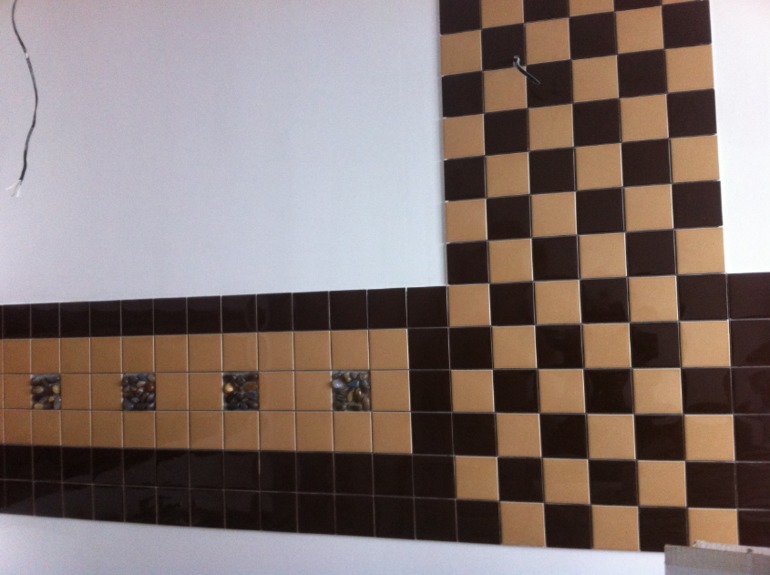 Подходит ли цвет кухни к плитке?