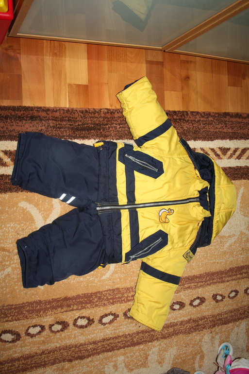 Продам костюм детский зимний