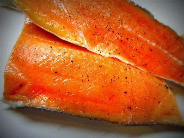 Слабосолёный лосось по-шведски (гравлакс, gravlax)
