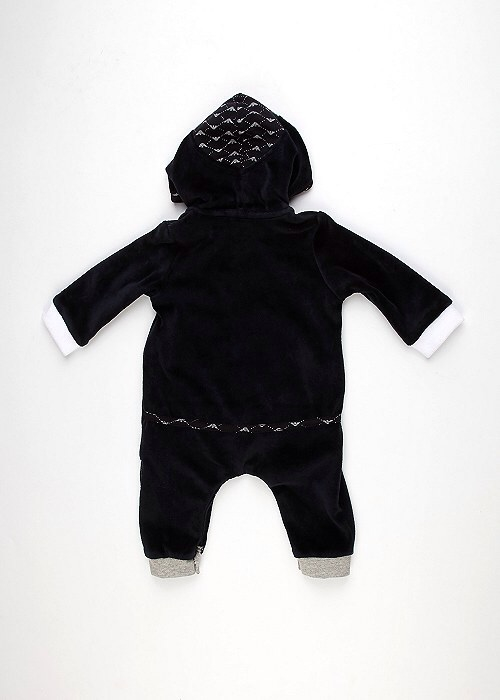 Классный боди Armani (оригинал) Италия р-р 6-9 мес. 2300р. Почта в подарок