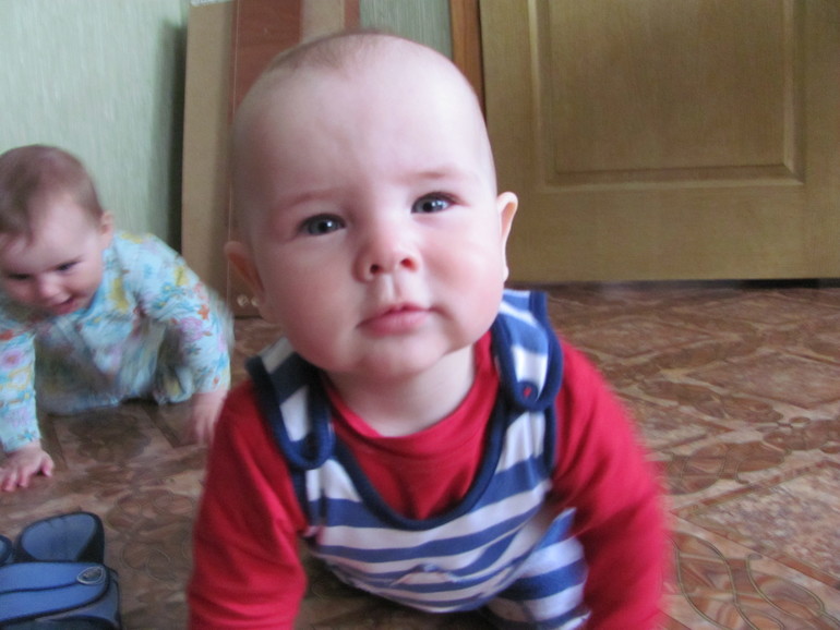 Сынок сказал:"Папа."