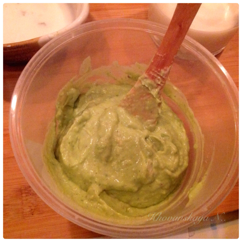 avocado ranch dressing и chillian steak salad (hot)