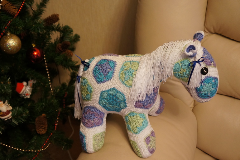 Новогодняя лошадушка :)
