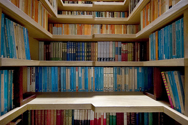 Книги в интерьере
