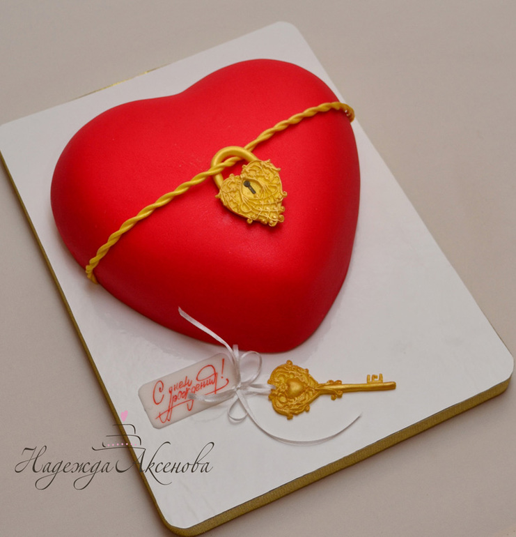 Сердце с ключиком для любимого.