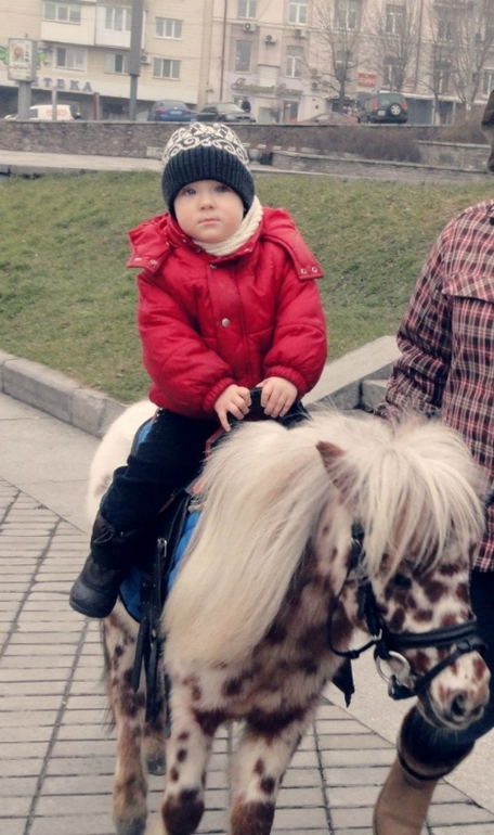 НАМ СЕГОДНЯ 1,5 ГОДА , первая наша заметочка.