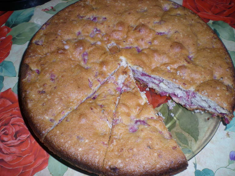 Маффина с ягодами.