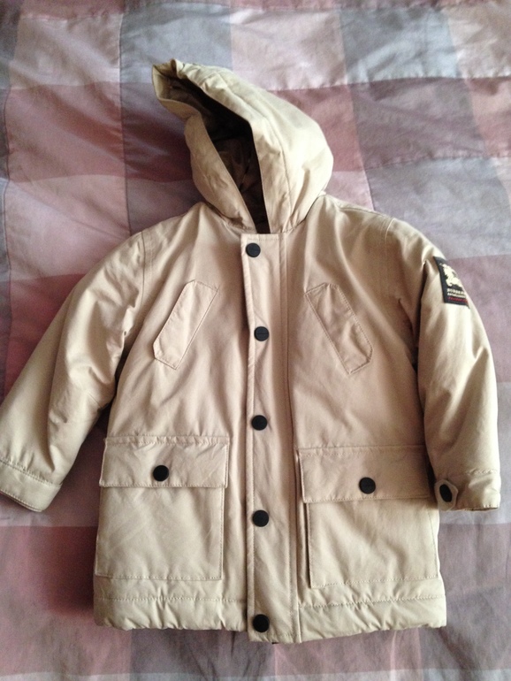 Куртка Burberry 2Y 92см 4000руб.