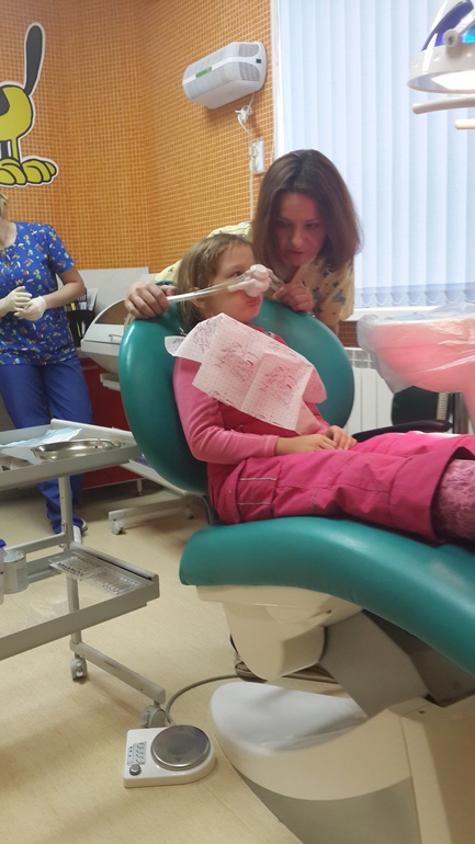 Первый поход к стоматологу.