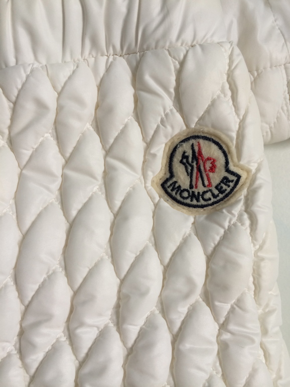Комбинезон Moncler жатка,9-12 мес,в идеале,3000 Почта