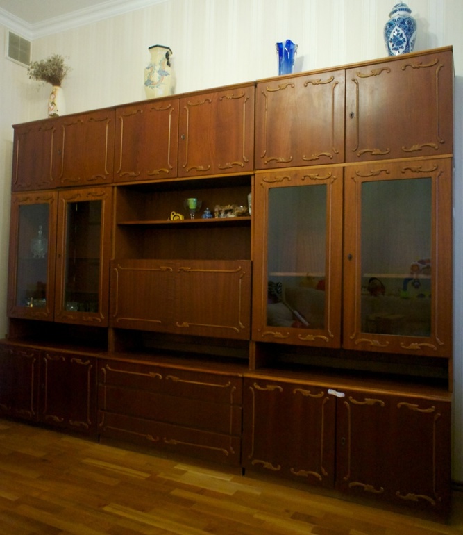 Кому-нибудь нужна такая стенка, Москва, м. Аэропорт