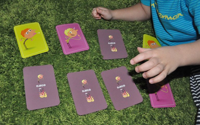 Игромания. Часть 14. В картишки дуемся! :)