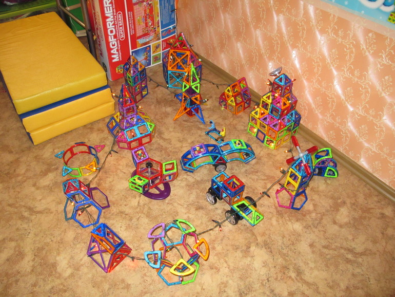 И мы хотим похвалить Magformers
