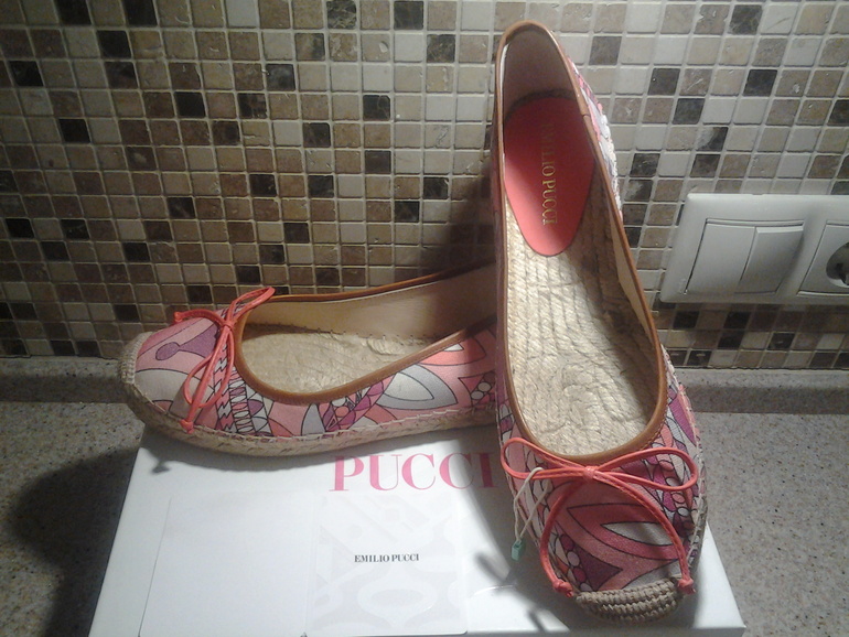 Продам эспадрильи EMILIO PUCCI 39рр новые 5800руб