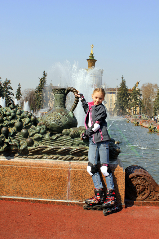 На ВДНХ на роликах.