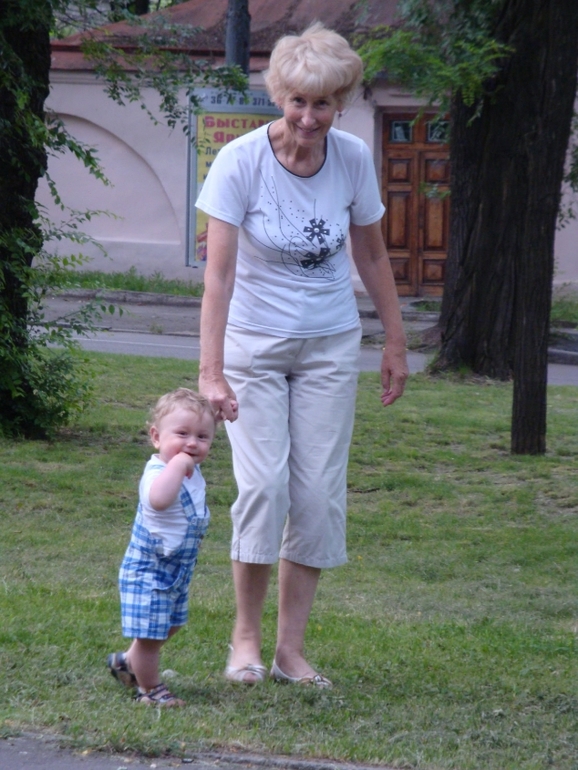 Андрюха и клубника! (+ фото)