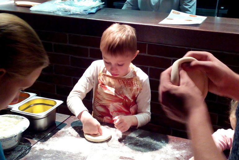 Мастер-класс для детей по приготовлению пиццы