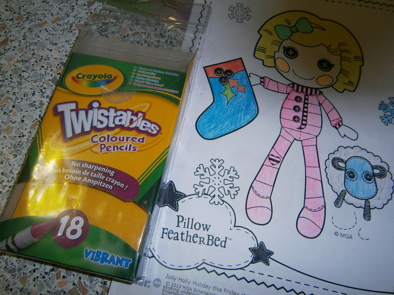 Раскрашиваем, лепим))))