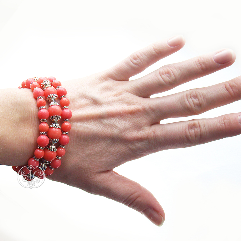 Браслет и серьги из коралла