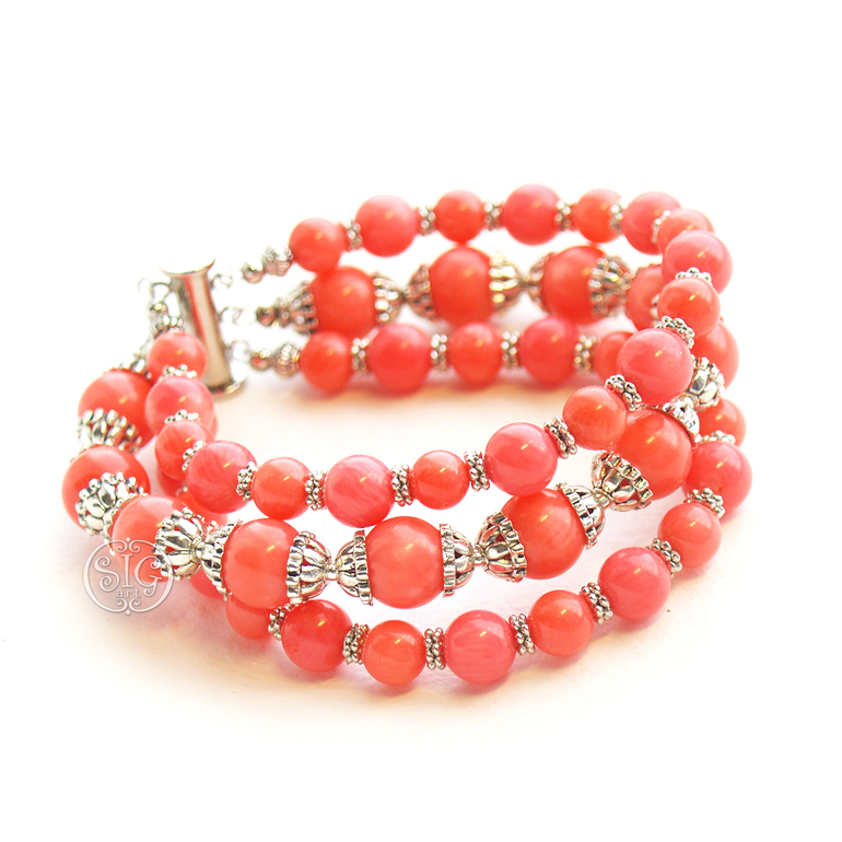 Браслет и серьги из коралла